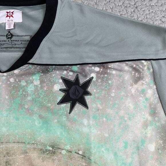 Volcom x Bryan Iguchi Shirt Mens XXL Gray Tokyo True To This Art Pullover Skater - Picture 3 of 10